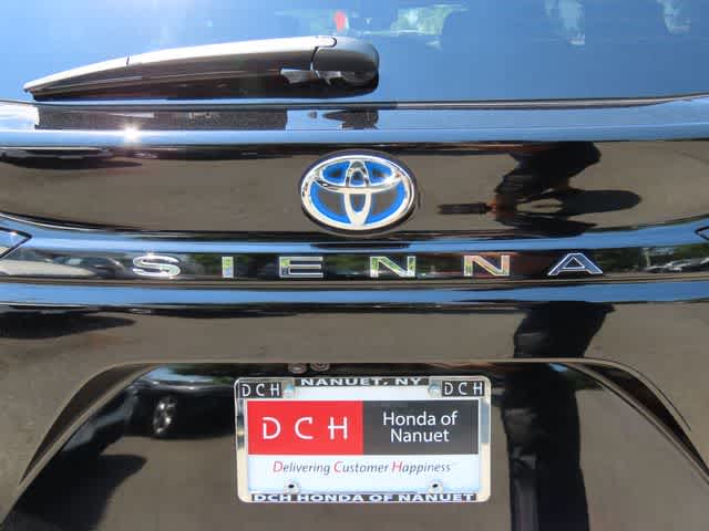 Thumbnail: 2025 Toyota Sienna - 7