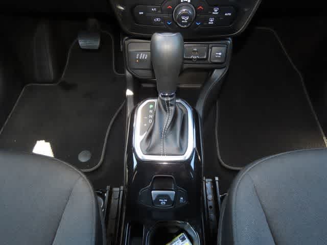 Thumbnail: 2021 Jeep Renegade - 23