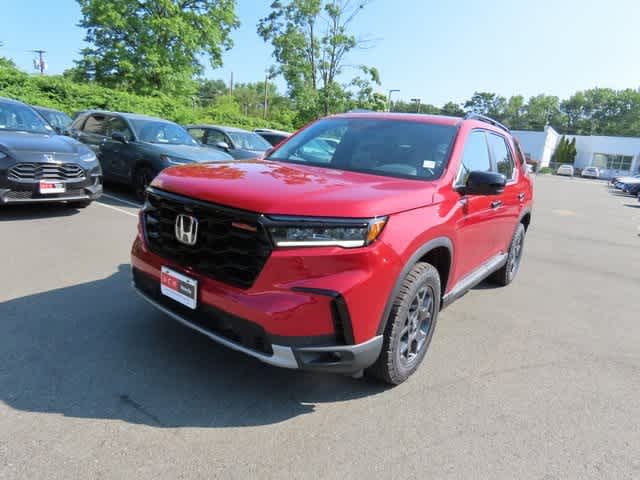 2025 Honda Pilot TrailSport -
                Nanuet, NY