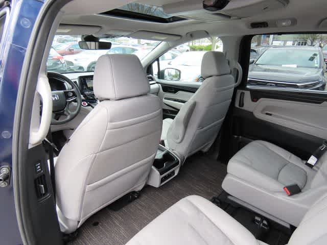 Thumbnail: 2023 Honda Odyssey - 16