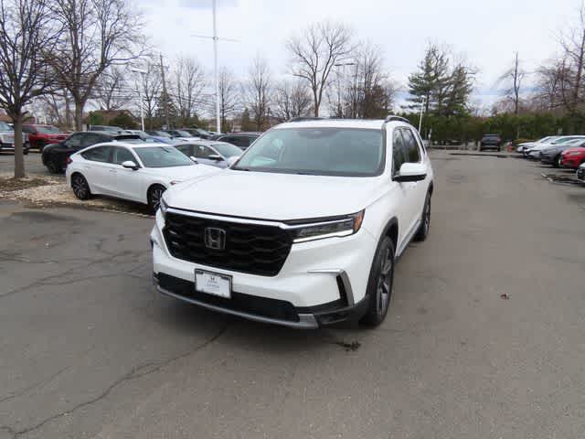 Thumbnail: 2023 Honda Pilot - 1