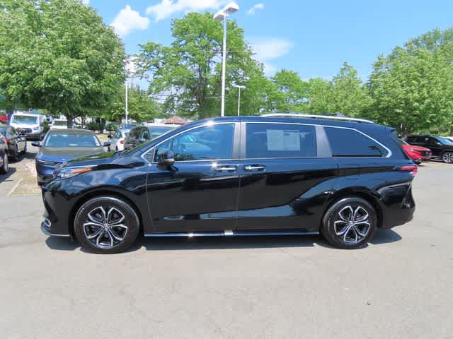 Thumbnail: 2025 Toyota Sienna - 3