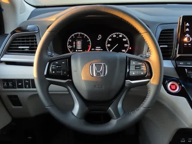2025 Honda Odyssey Touring 23