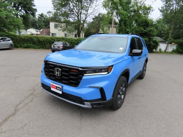 2025 Honda Pilot TrailSport -
                Nanuet, NY