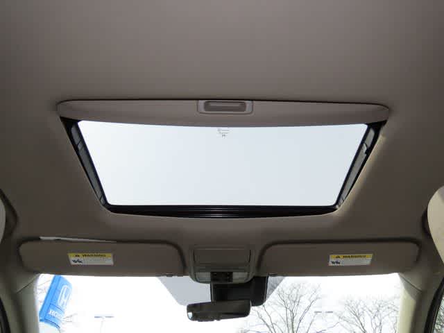 Thumbnail: 2018 Honda Odyssey - 23