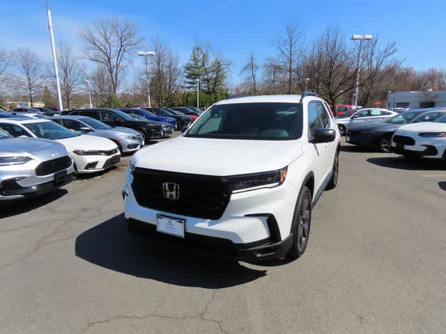 Thumbnail: 2023 Honda Pilot - 1