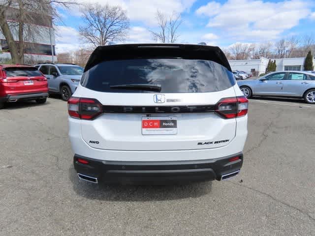 2025 Honda Pilot Black Edition 5