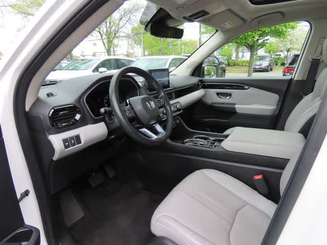 Thumbnail: 2023 Honda Pilot - 2