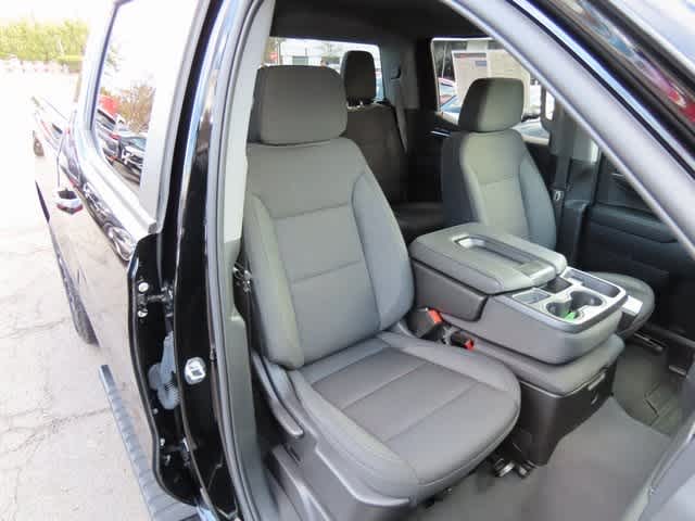 Thumbnail: 2023 Chevrolet Silverado 1500 - 18