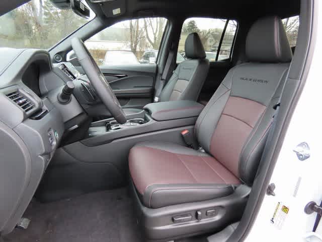 2025 Honda Ridgeline Black Edition 12