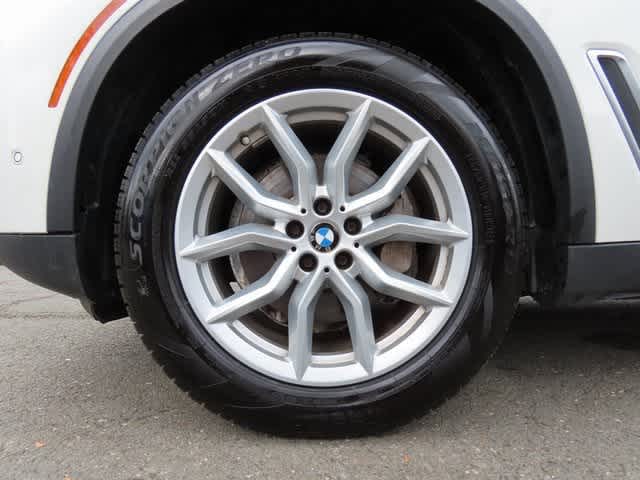 Thumbnail: 2022 BMW X5 - 9