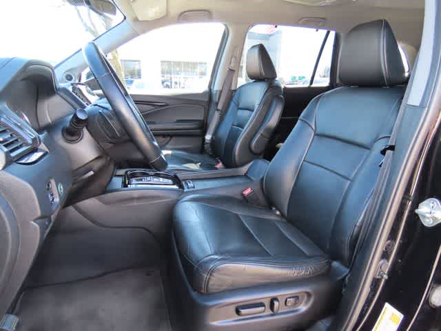 Thumbnail: 2019 Honda Pilot - 13