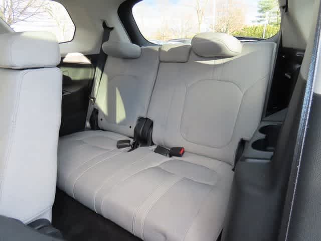 Thumbnail: 2023 Honda Pilot - 15