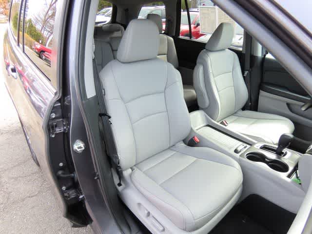 Thumbnail: 2019 Honda Pilot - 19