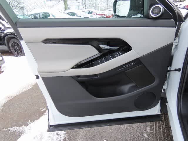 Thumbnail: 2024 Land Rover Range Rover Evoque - 17