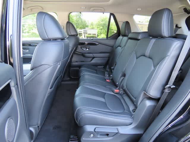 2025 Honda Pilot Touring 13
