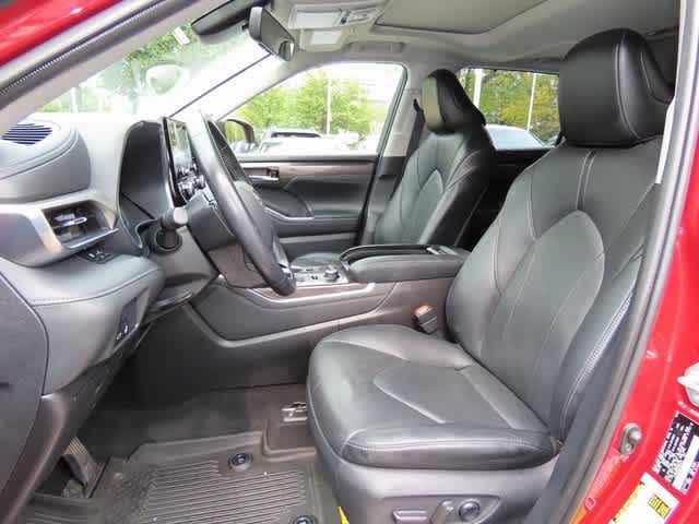 Thumbnail: 2021 Toyota Highlander - 12