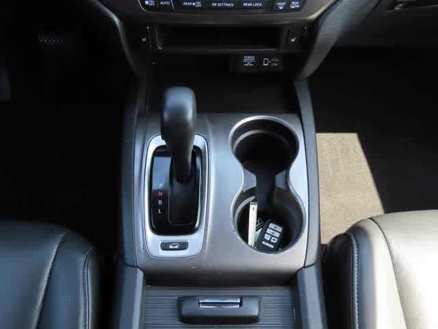 Thumbnail: 2019 Honda Pilot - 24