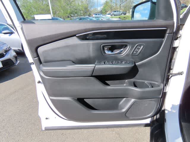 Thumbnail: 2023 Honda Pilot - 19