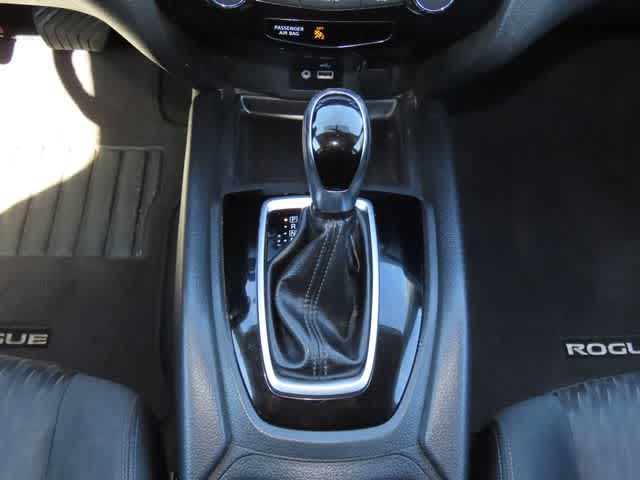 Thumbnail: 2018 Nissan Rogue - 21