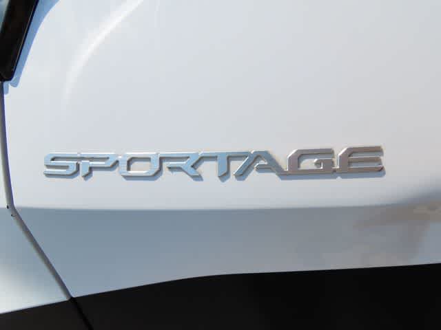 Thumbnail: 2023 Kia Sportage - 7