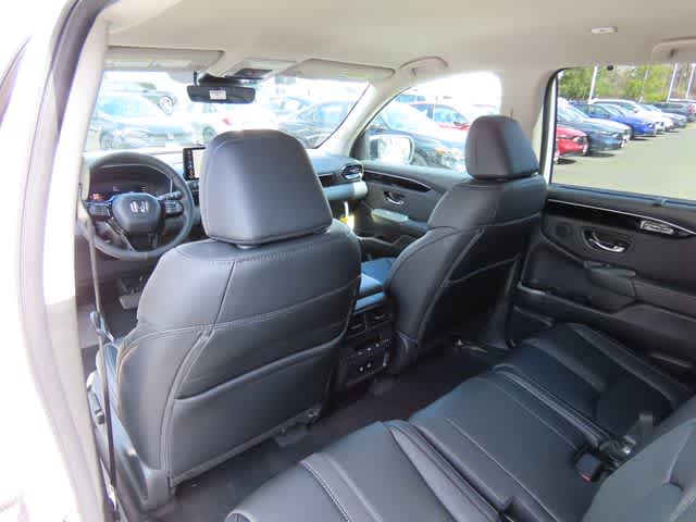 Thumbnail: 2026 Honda Pilot - 16