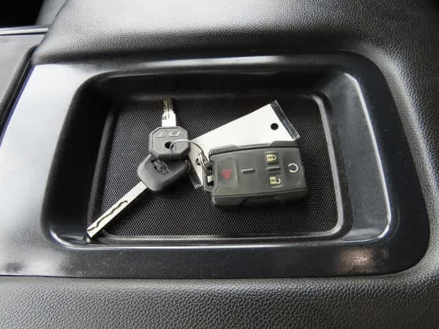 Thumbnail: 2017 Chevrolet Silverado 1500 - 26