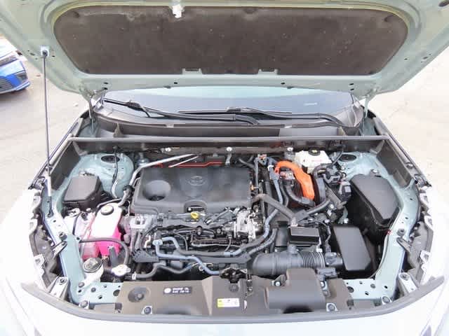 Thumbnail: 2021 Toyota RAV4 - 10