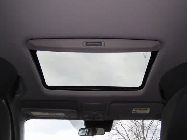 Thumbnail: 2018 Honda CR-V - 23