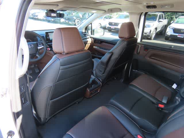 Thumbnail: 2026 Honda Odyssey - 16