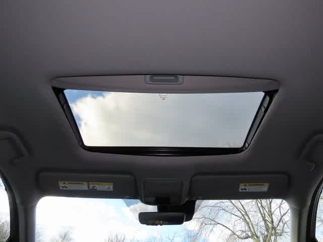 Thumbnail: 2022 Honda Pilot - 25