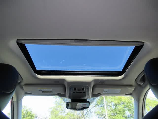 Thumbnail: 2024 Toyota Highlander - 25