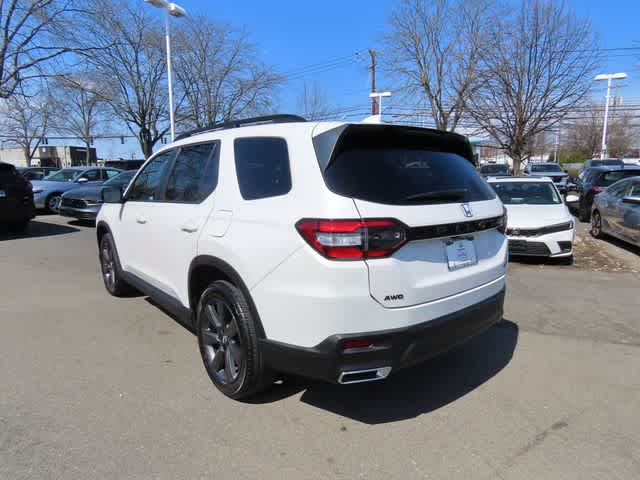 Thumbnail: 2023 Honda Pilot - 4