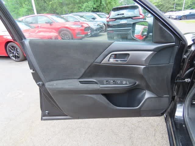 Thumbnail: 2013 Honda Accord - 13