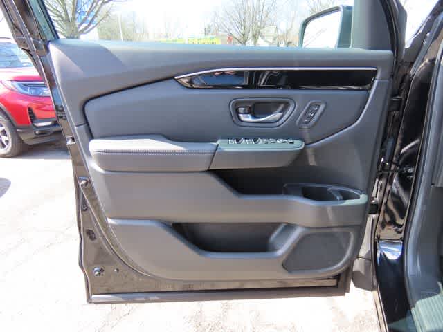 Thumbnail: 2024 Honda Pilot - 17