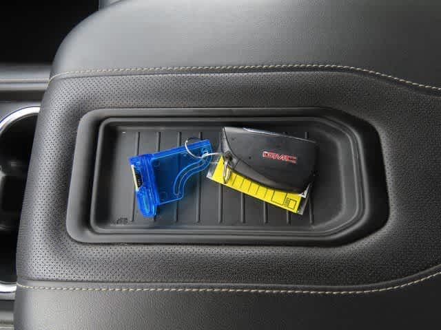 Thumbnail: 2023 GMC Yukon - 26