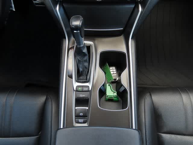 Thumbnail: 2022 Honda Accord - 20