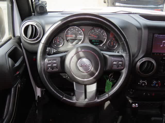 Thumbnail: 2014 Jeep Wrangler - 20