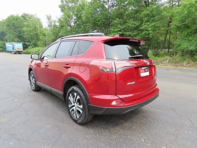 Thumbnail: 2018 Toyota RAV4 - 4