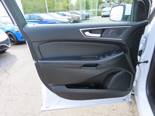 Thumbnail: 2024 Ford Edge - 16