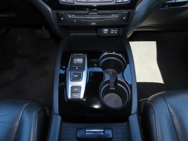 Thumbnail: 2019 Honda Pilot - 25