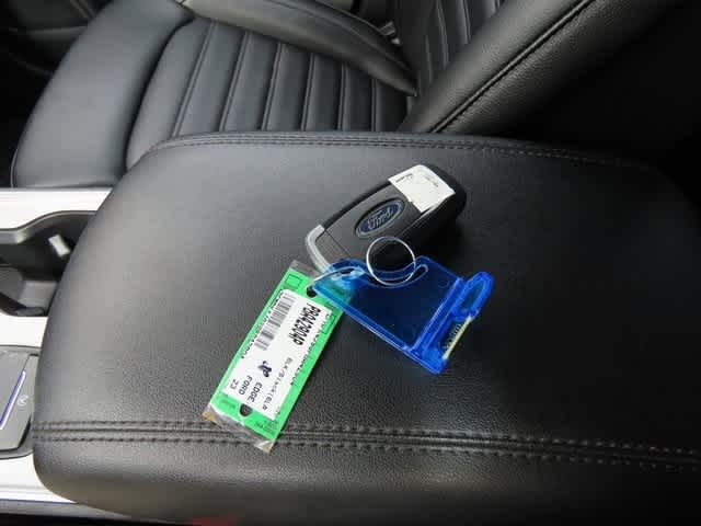 Thumbnail: 2023 Ford Edge - 26