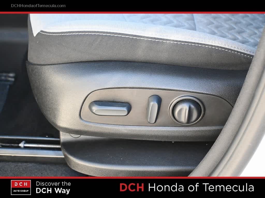 Thumbnail: 2023 Chevrolet Equinox - 17