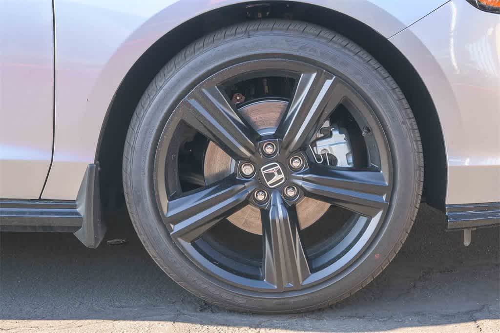 Thumbnail: 2025 Honda Accord - 9