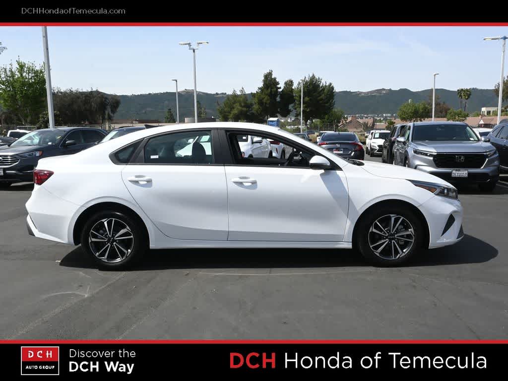 Thumbnail: 2024 Kia Forte - 5