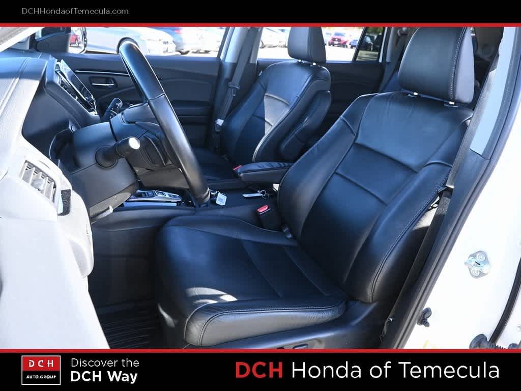 Thumbnail: 2019 Honda Pilot - 17