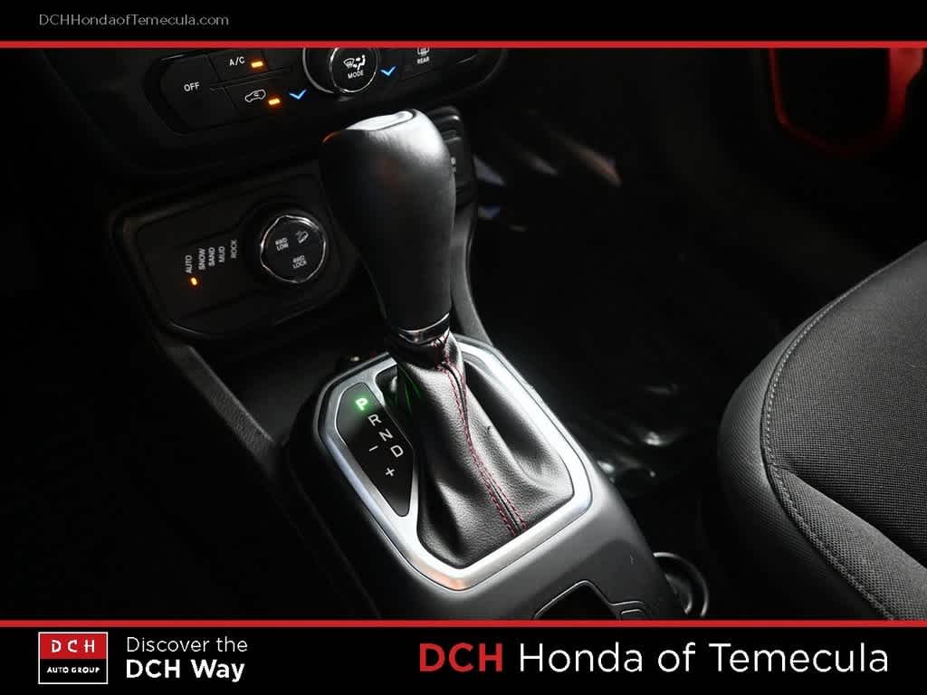 Thumbnail: 2023 Jeep Renegade - 11