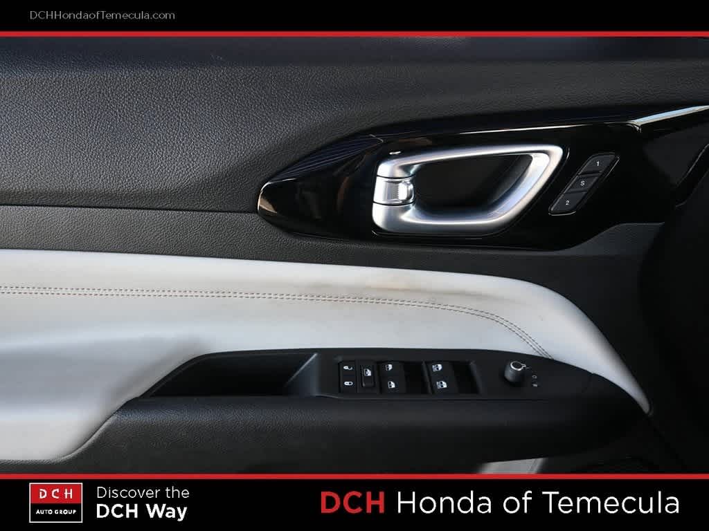 Thumbnail: 2022 Jeep Compass - 16