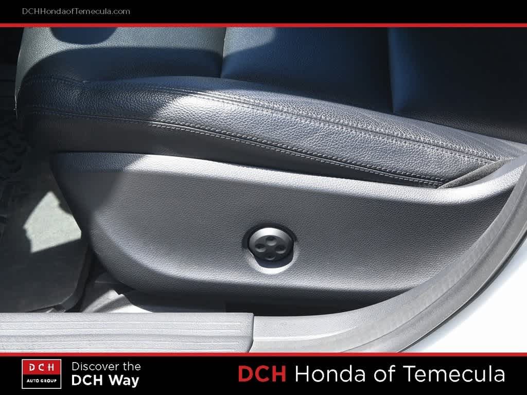 Thumbnail: 2014 Mercedes-Benz CLA - 16