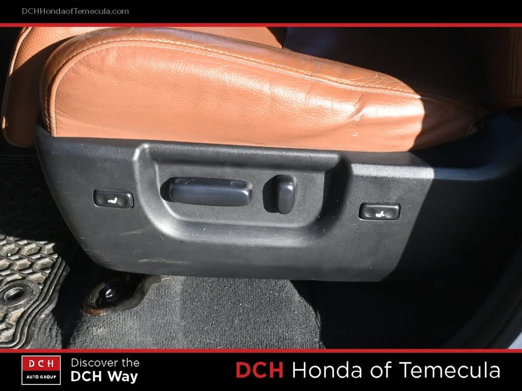 Thumbnail: 2012 Toyota Tundra - 16